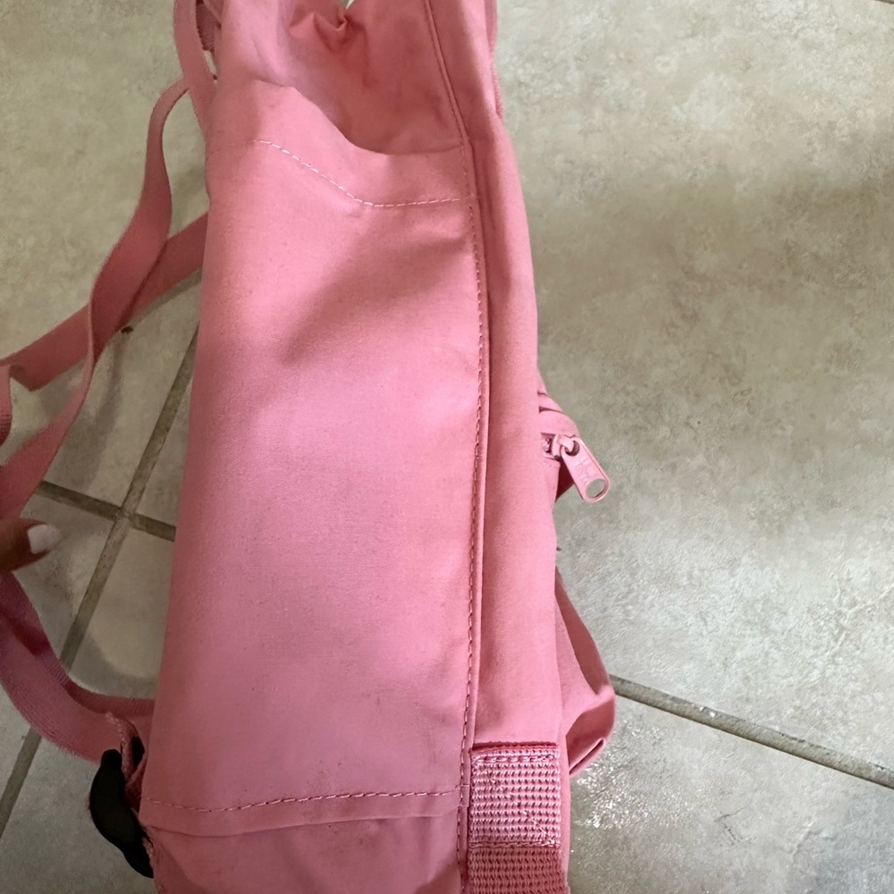 Fjällräven Pink Backpack - Picture 5 of 6